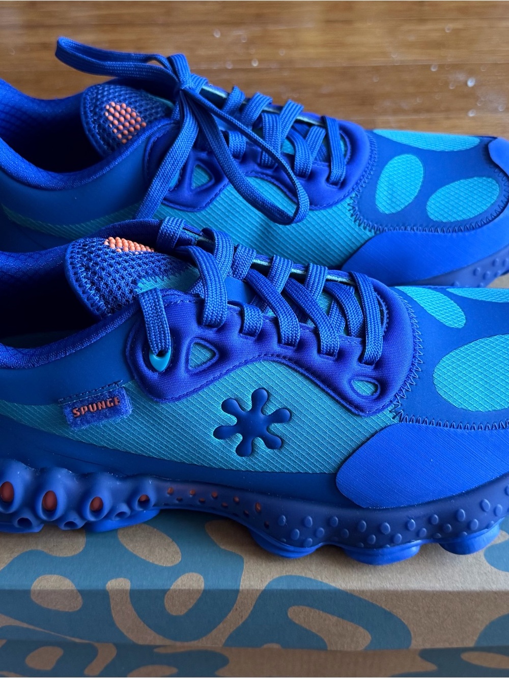 Spunge Osmosis sneaker by salehe bemburu.